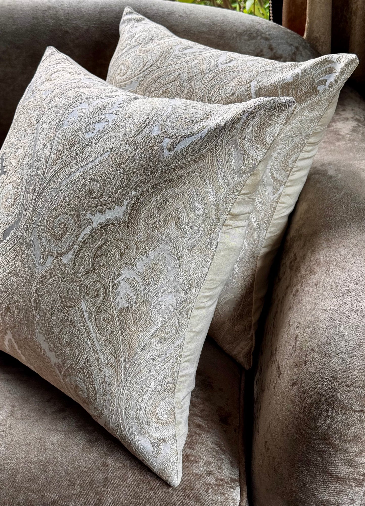 The Ivory Paisley Cushion Cover