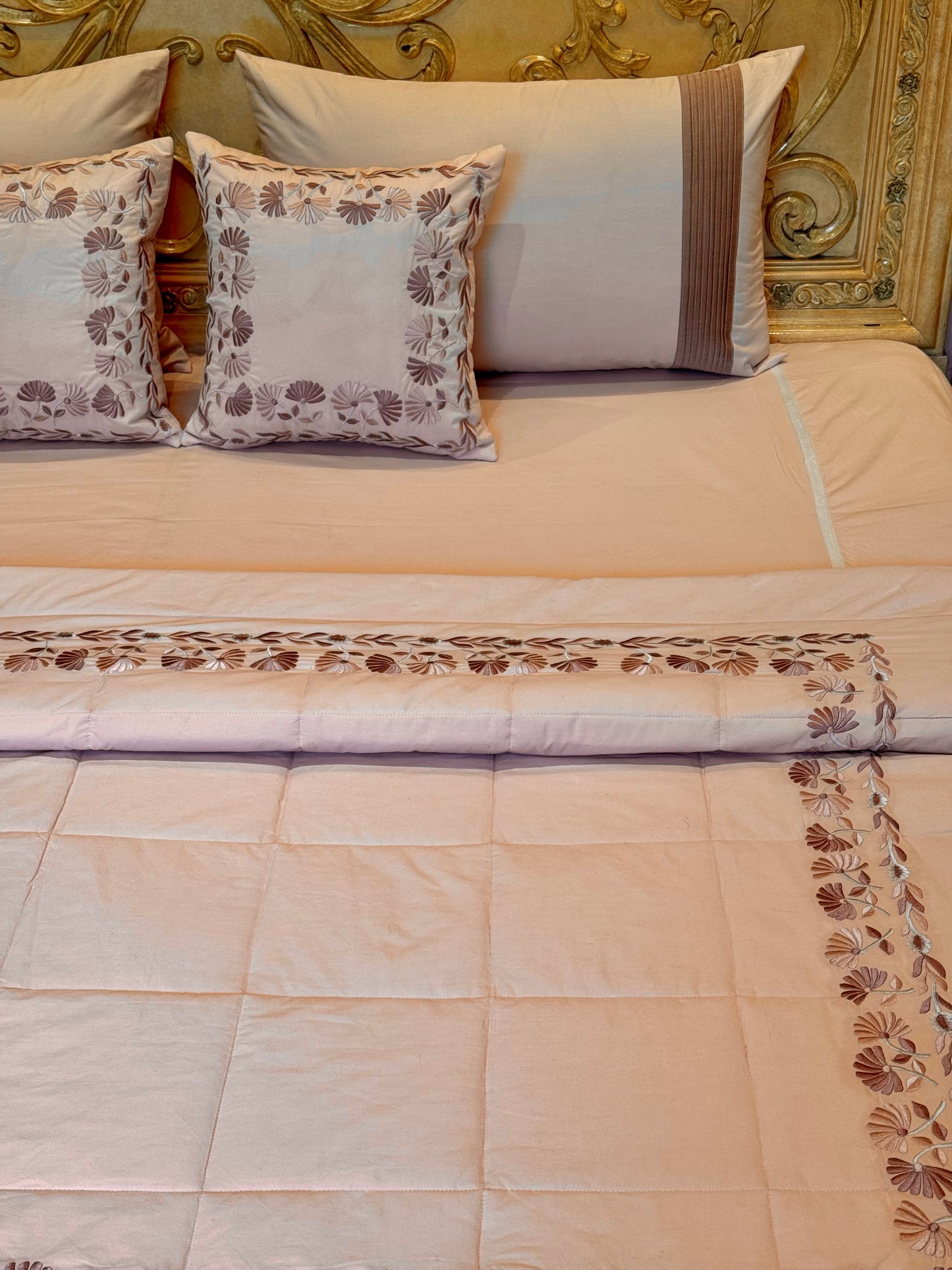 The Peach Blossom Quilt Set