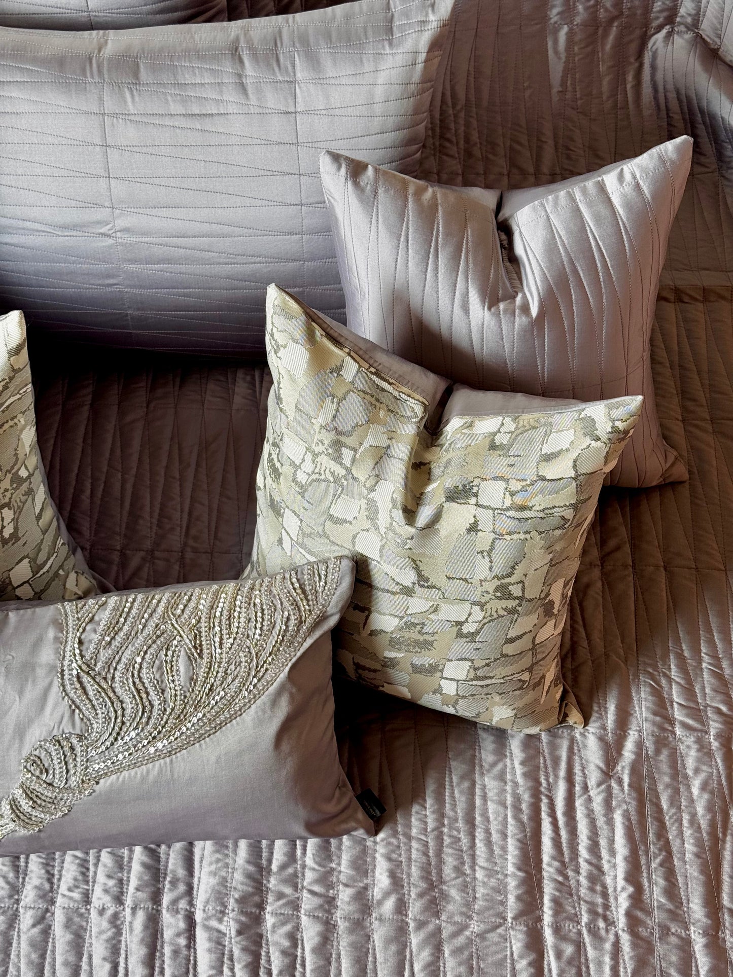 The Silver Lit Bedding Set