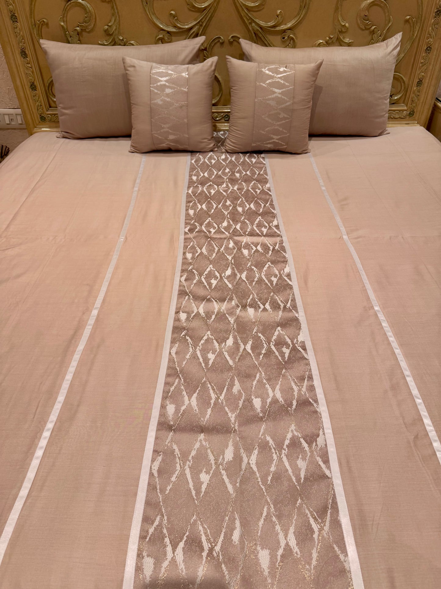 PINK DIAMOND BEDSPREAD