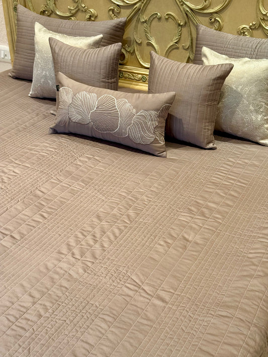 The Soft Brown Ocean Bedding Set