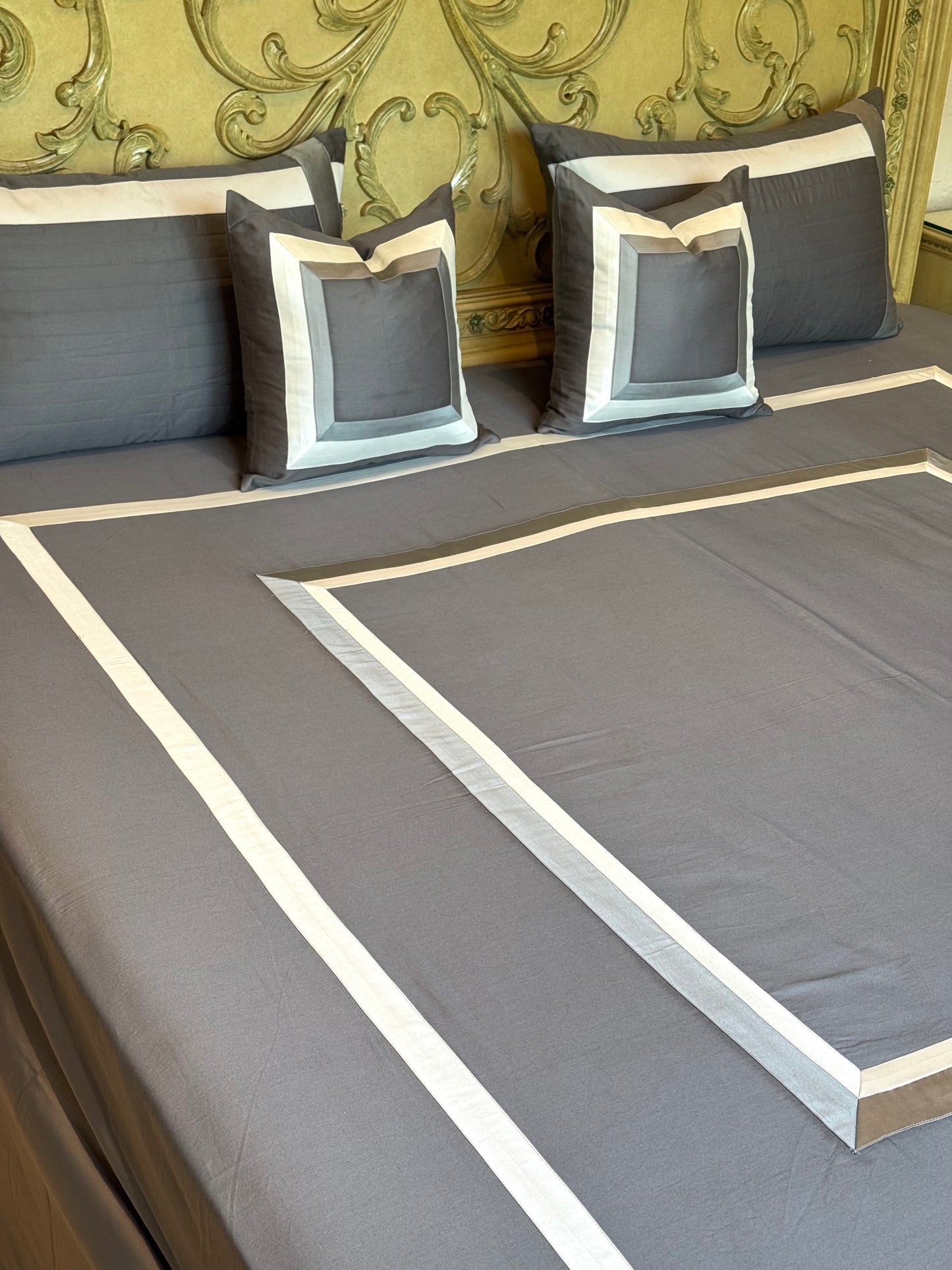 The Grey Grid Bedsheet