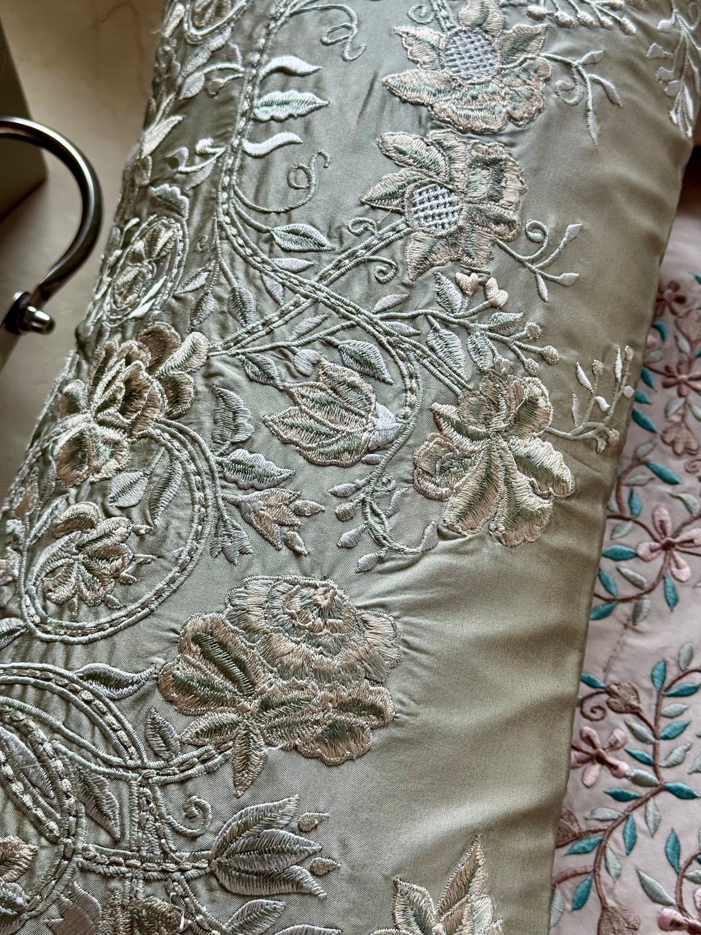 The Sage Versailles Lumbar (With Insert)