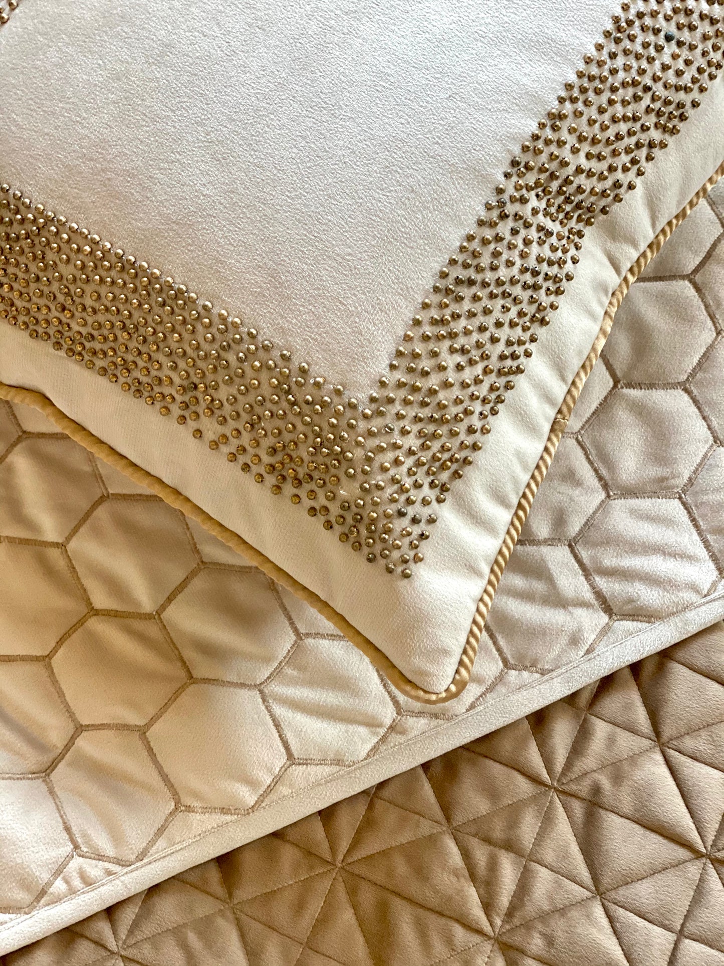 THE CREAM BEAD CUSHION COVER
