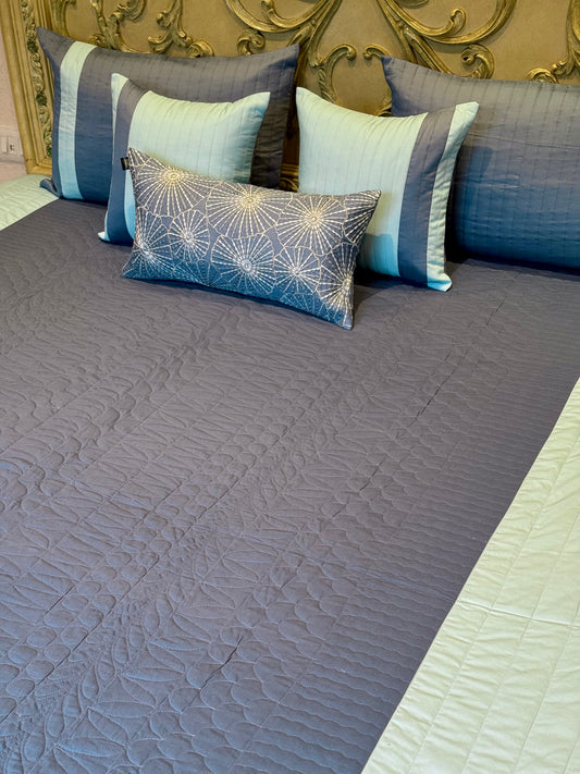 The Cotton Blue Madona Bedding Set