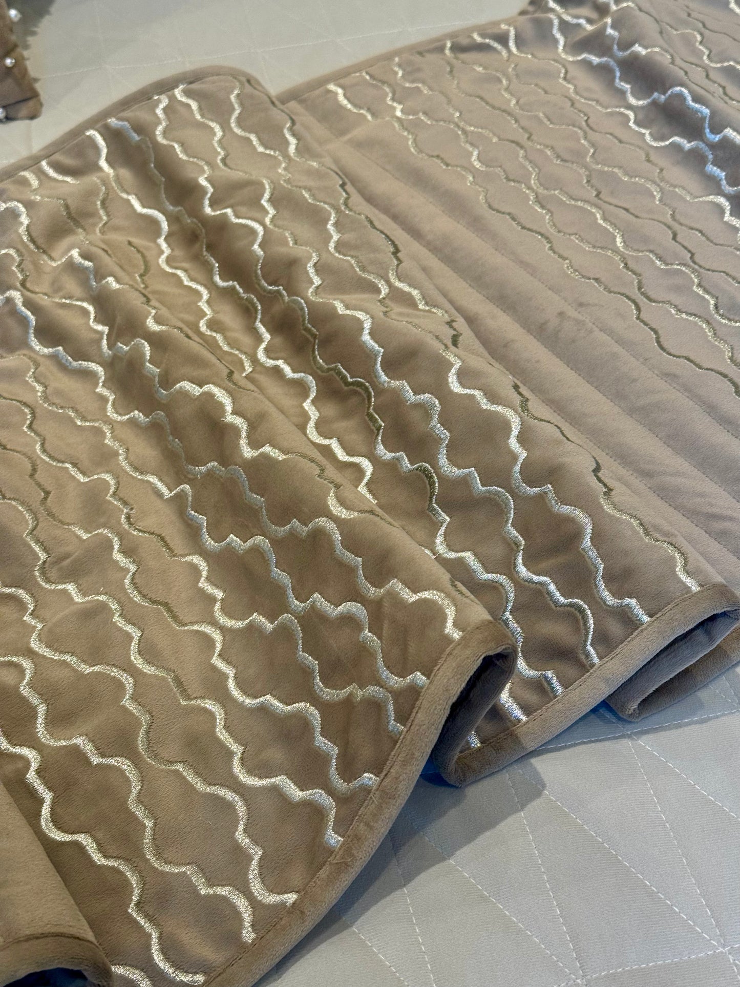 The Ivory Elara Bedding Set