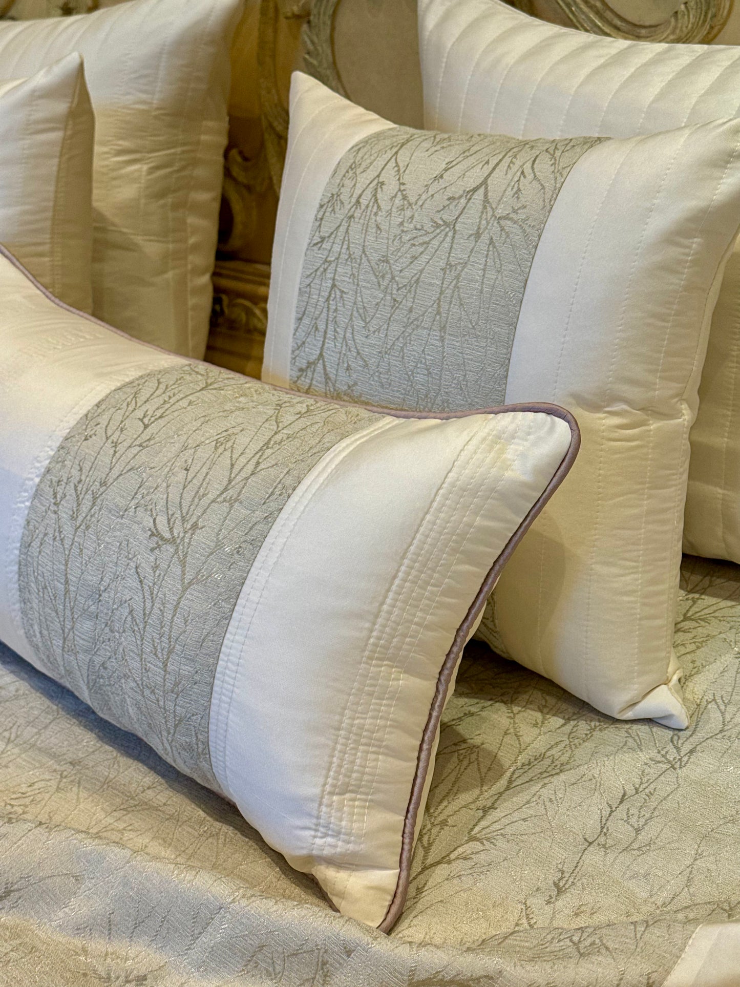 The Pearl Tree Bedding Set