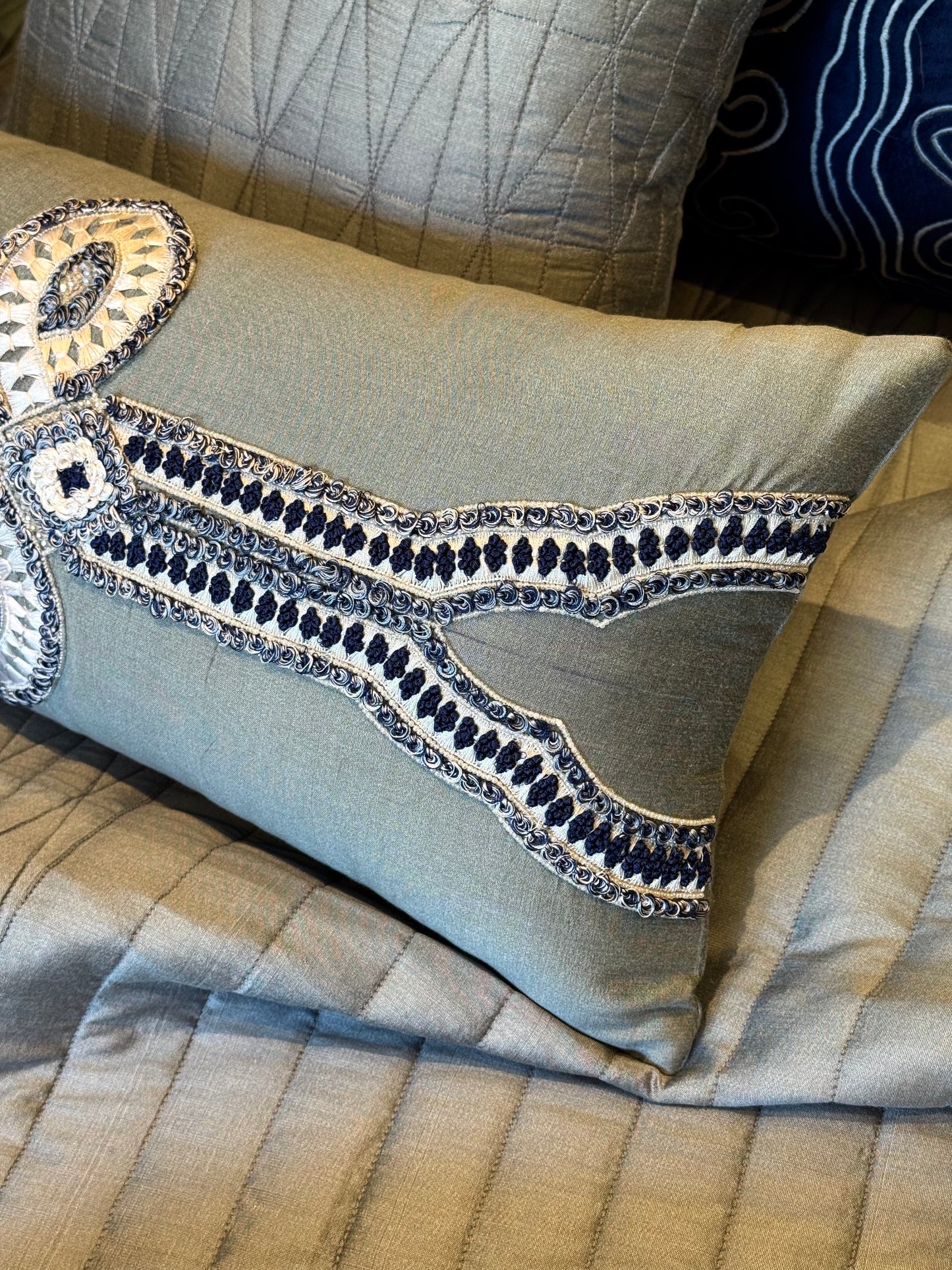 The Grey Blue Swirl Bedding Set