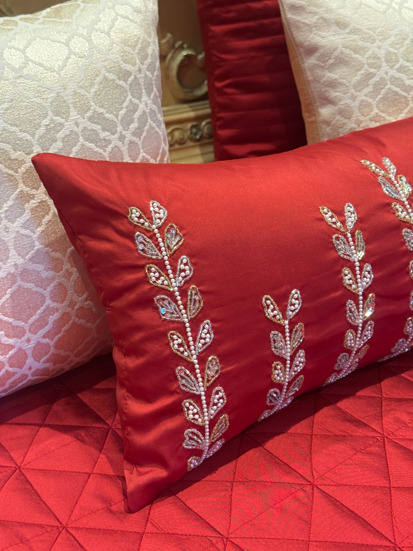 The Maroon Cloud Bedding Set