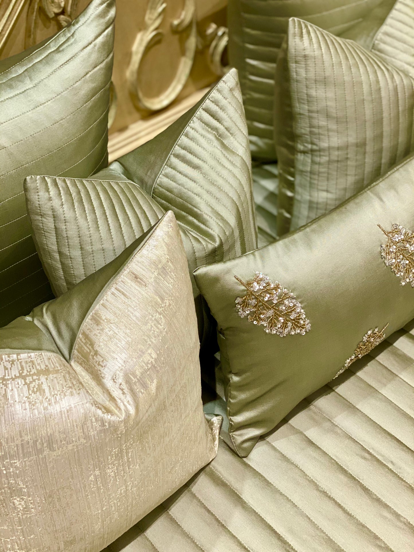 The Green Maple Bedding Set