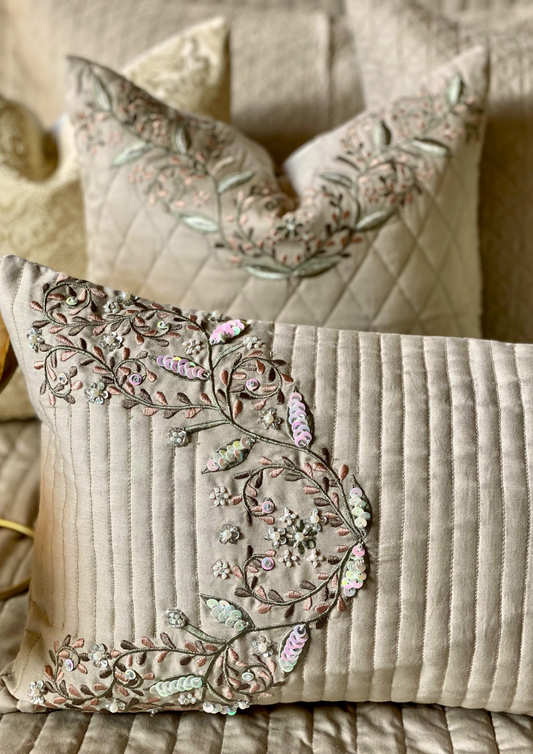 THE BEIGE ELLA BEDDING SET