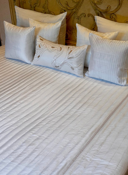 The Pearl White Abstract Bedding Set