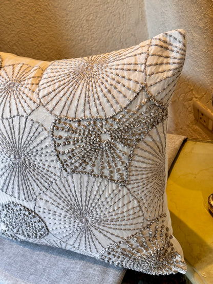 The Hand Knot Cushion Cover