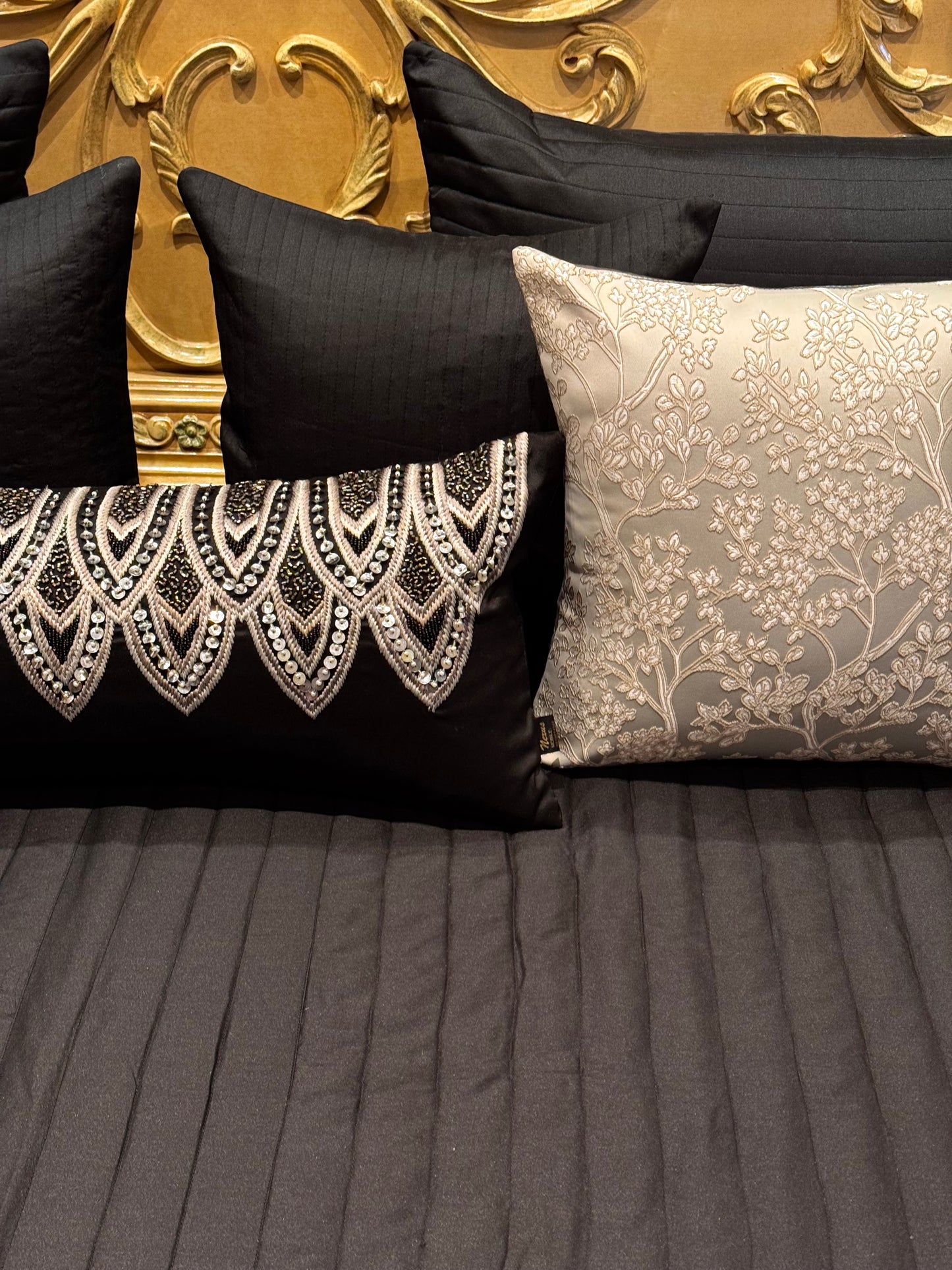 The Black Onyx Bedding Set