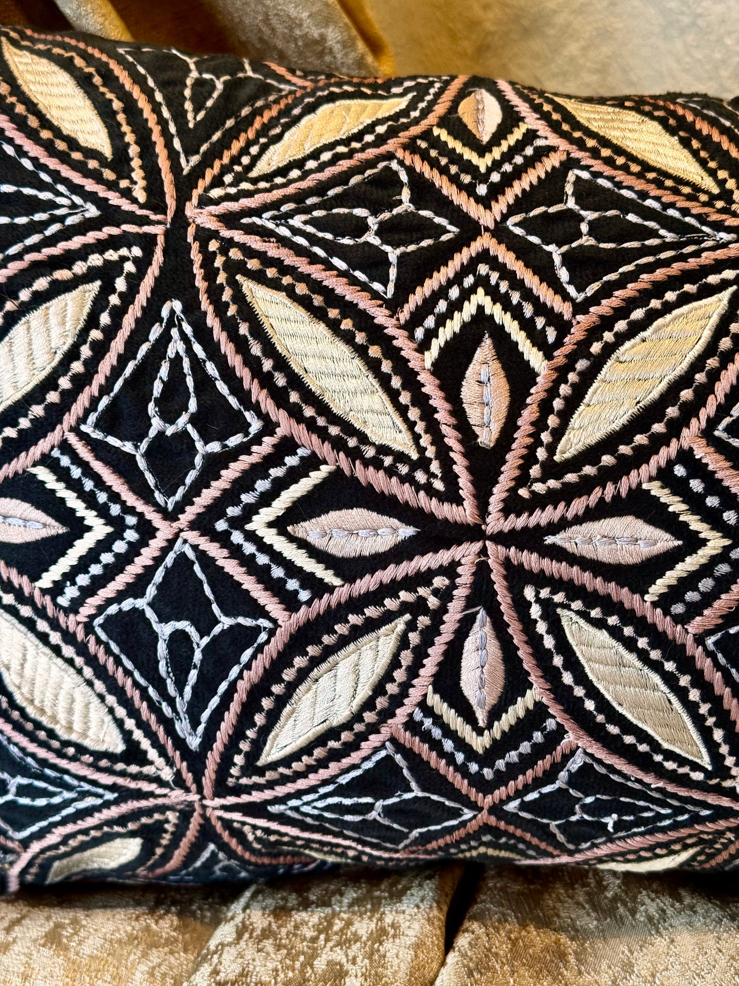 The Black Tuscan Lumbar (With Insert)