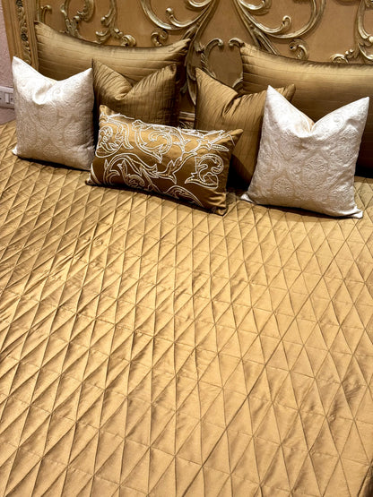 The Gold Sculpture Bedding Set