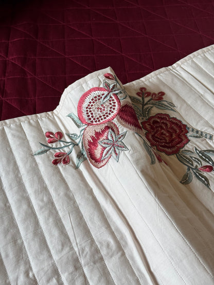 The Pomegranate Bedding Set