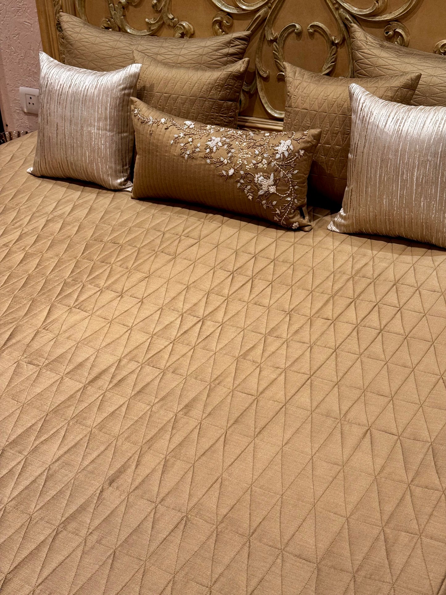 The Golden Reverie Bedding Set