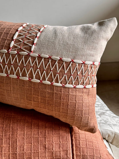 The Clay & Ivory Lumbar (With Insert)