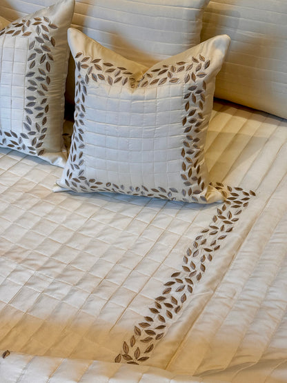 The Ivory Leaflet Bedding Set