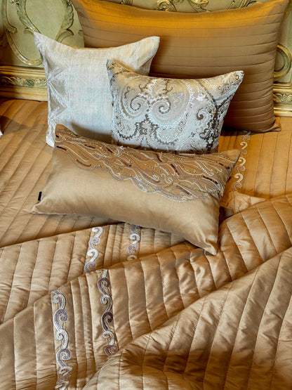 The Gold Ocean Story Bedding Set