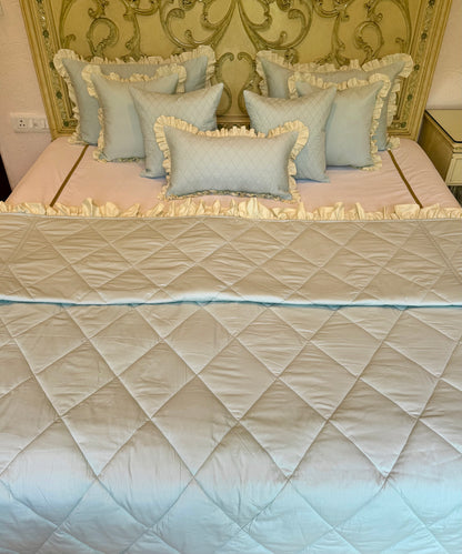 The Cyan Lily Quilt Set