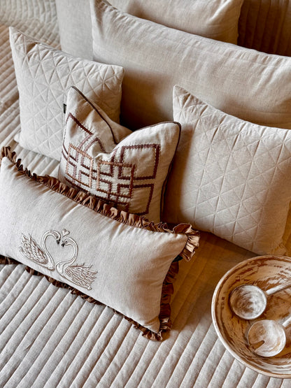 The Linen Swan Bedding Set