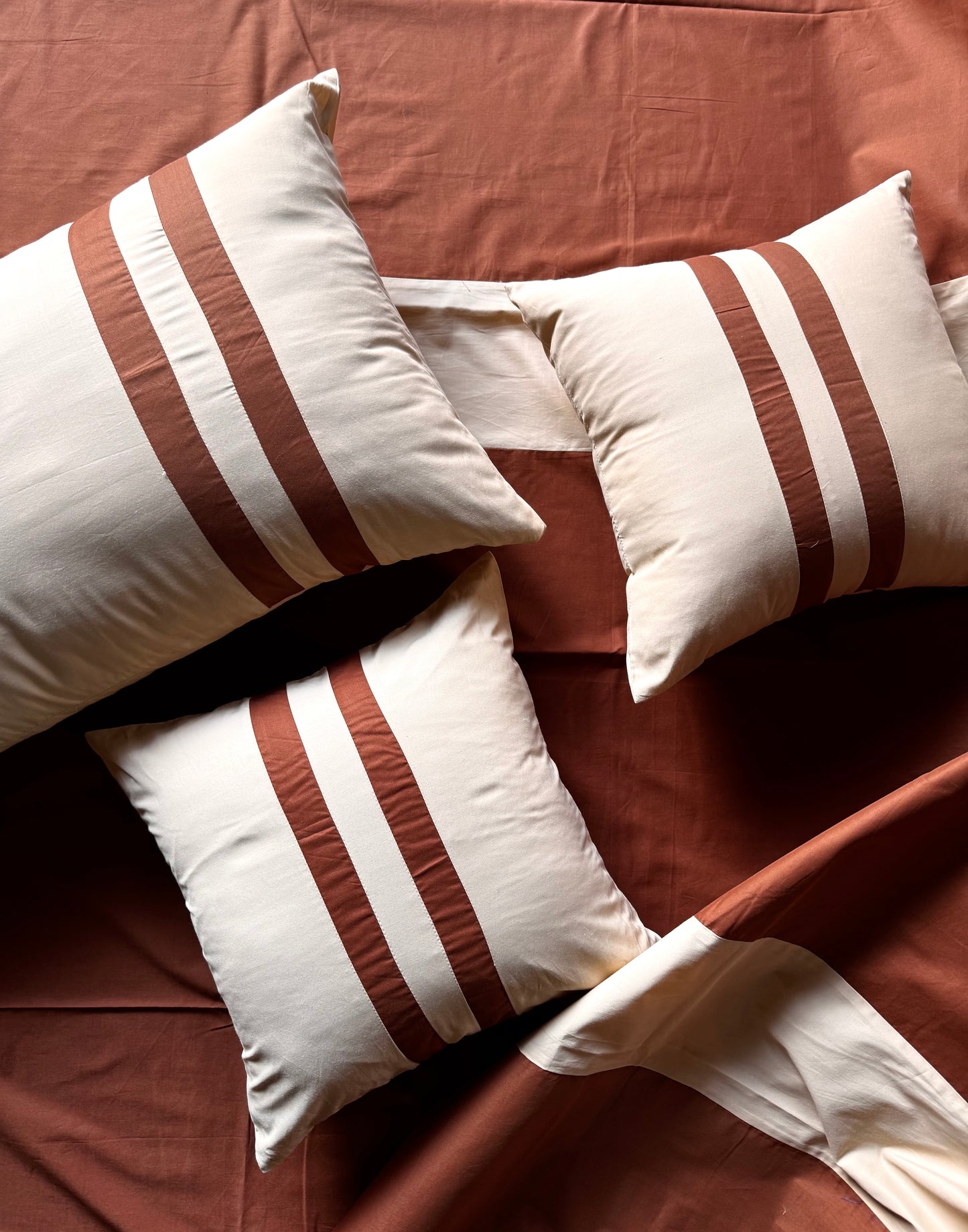 The Brown & Beige Bedsheet