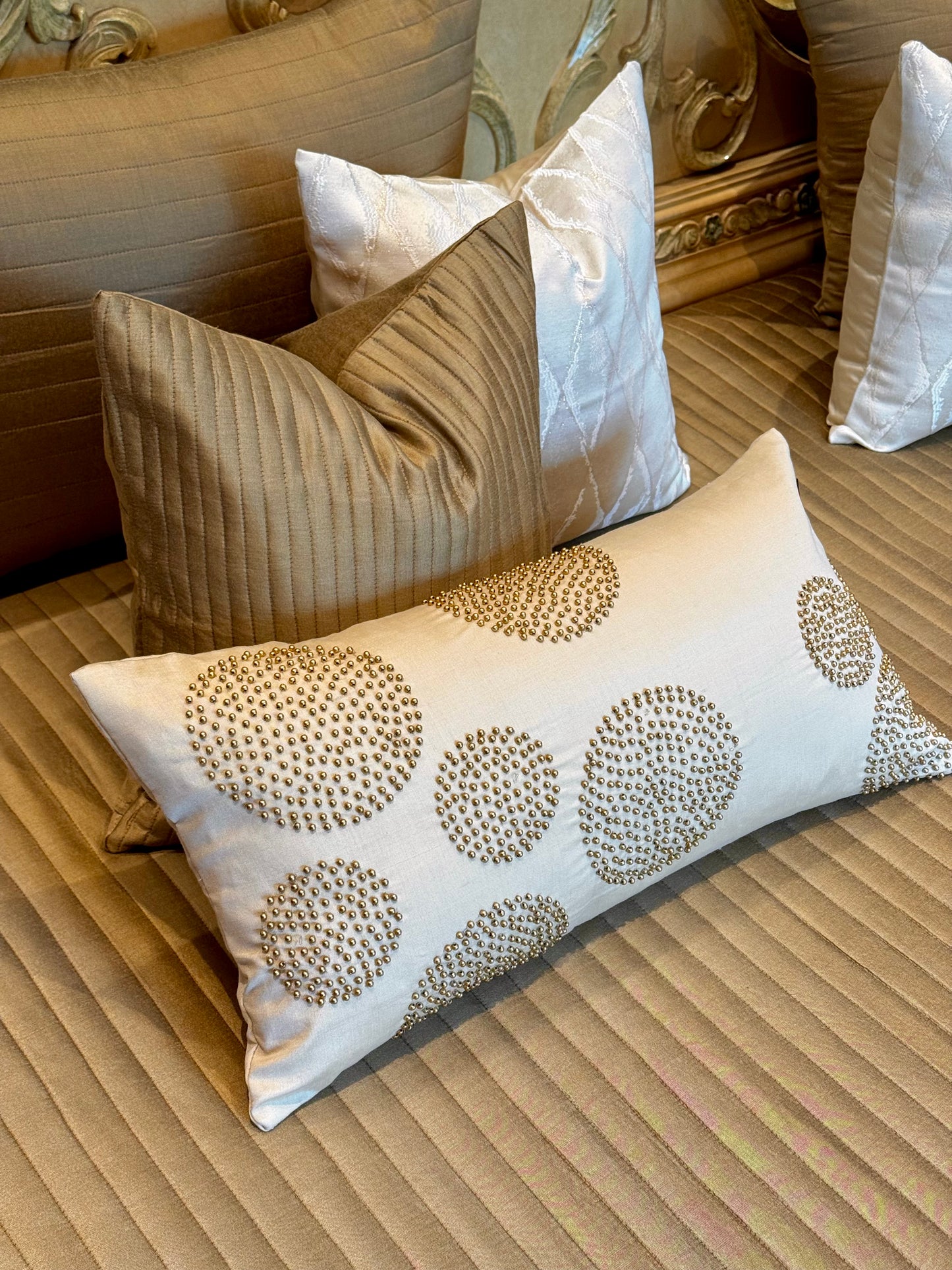 The Gold Bubble Bedding Set