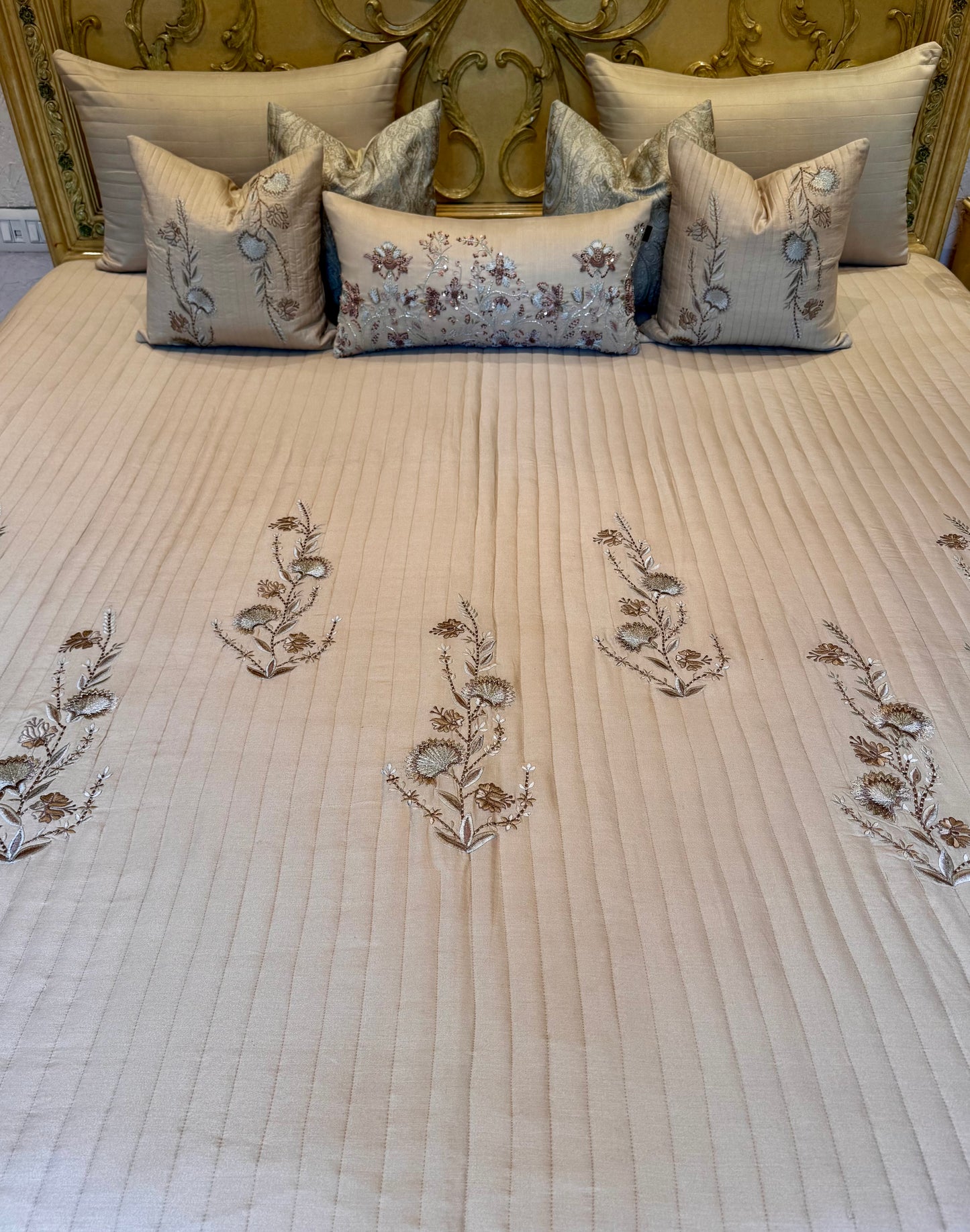 The Beige Bloomé Bedding Set