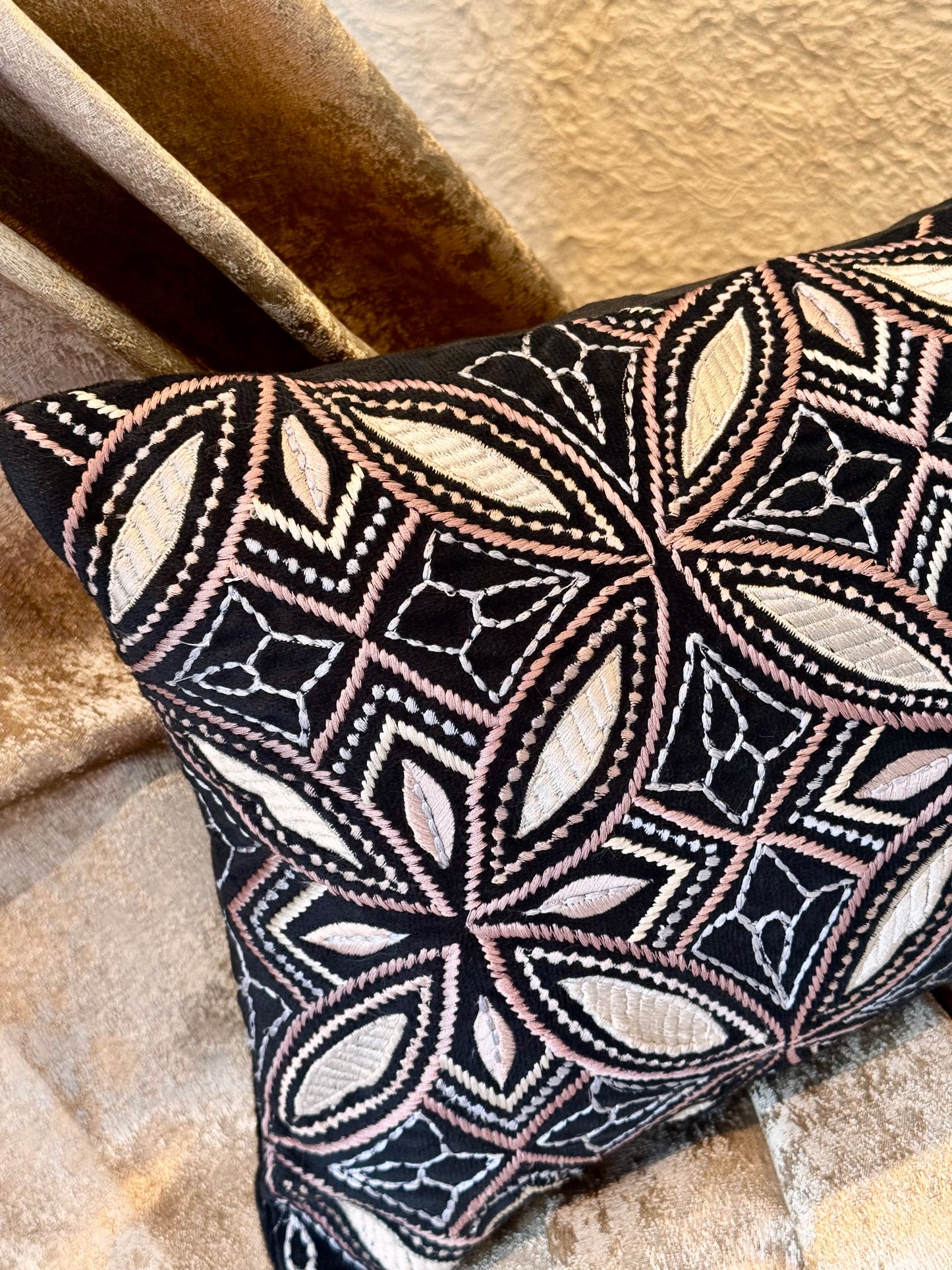 The Black Tuscan Lumbar (With Insert)