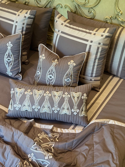 The Brown Heirloom Quilt Set