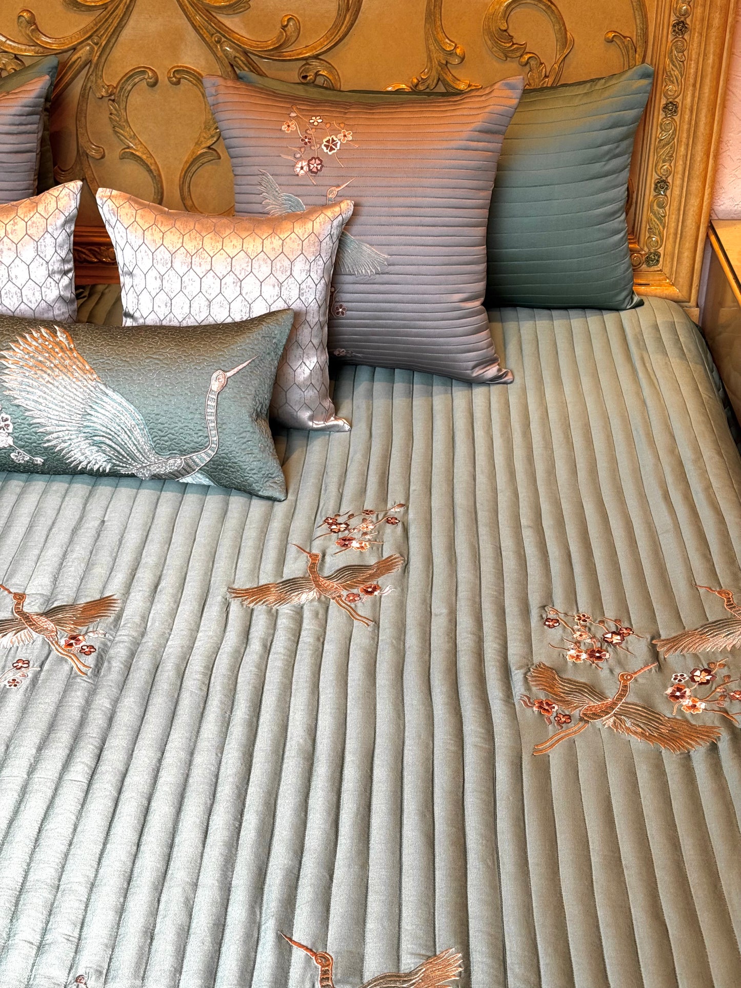 The Green Bird Bedding Set