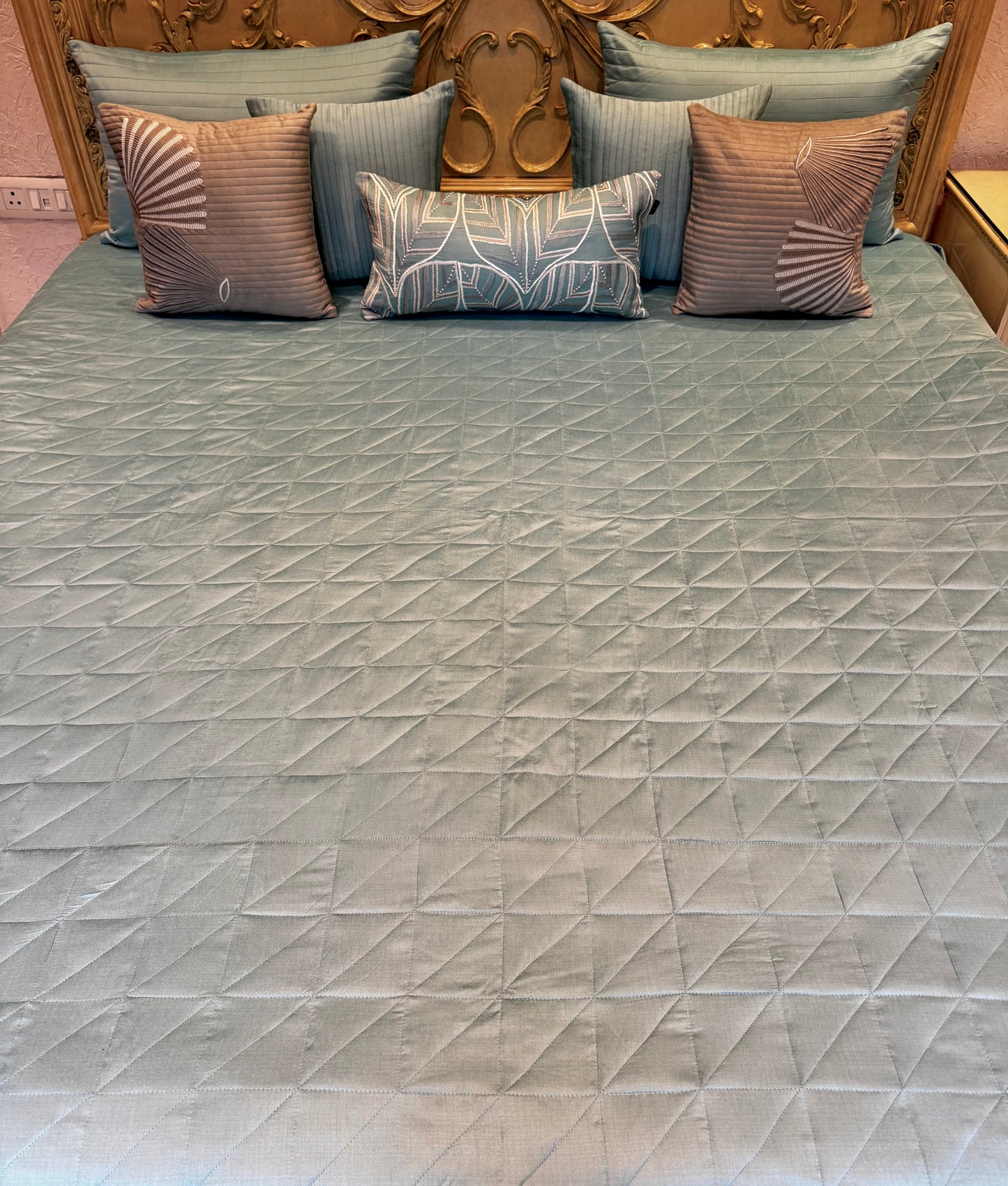 The Teal Mirage Bedding Set