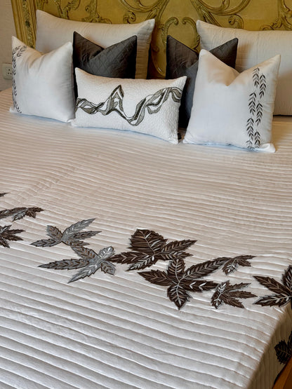 The Grey Maple Bedding Set