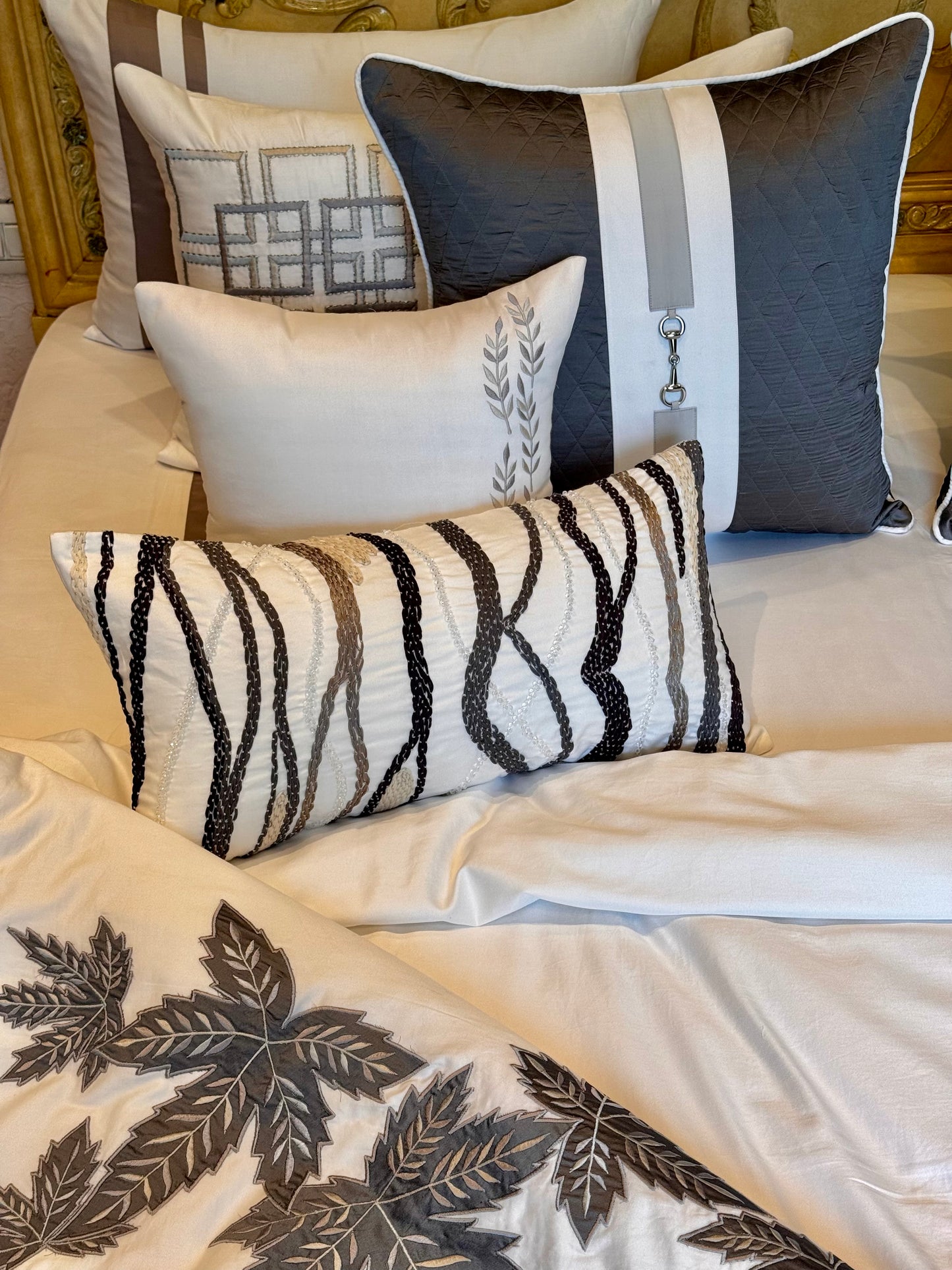 The Grey Maple Duvet Cover Set