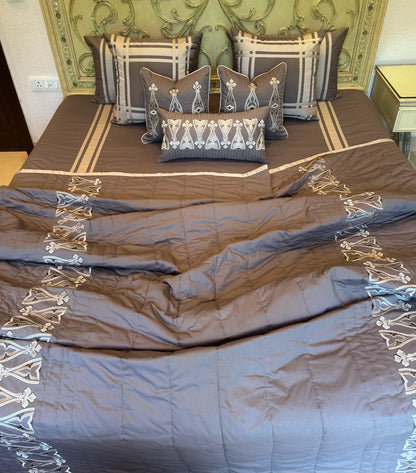 The Brown Heirloom Quilt Set