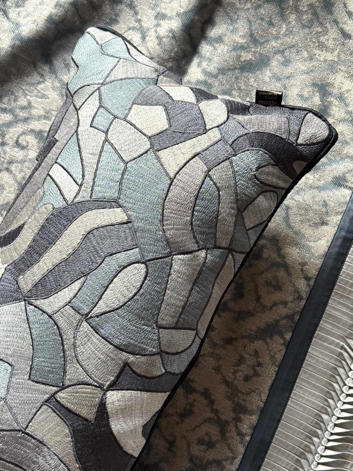 The Blue Pebble Lumbar (With Insert)