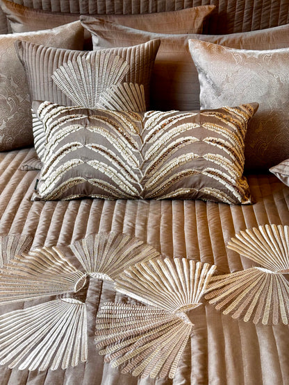 The Brown Knot Bedding Set