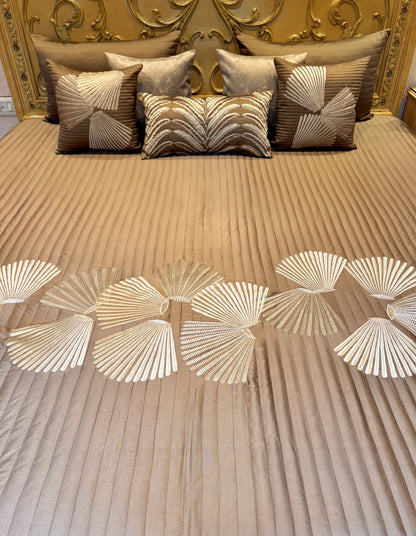 The Brown Knot Bedding Set