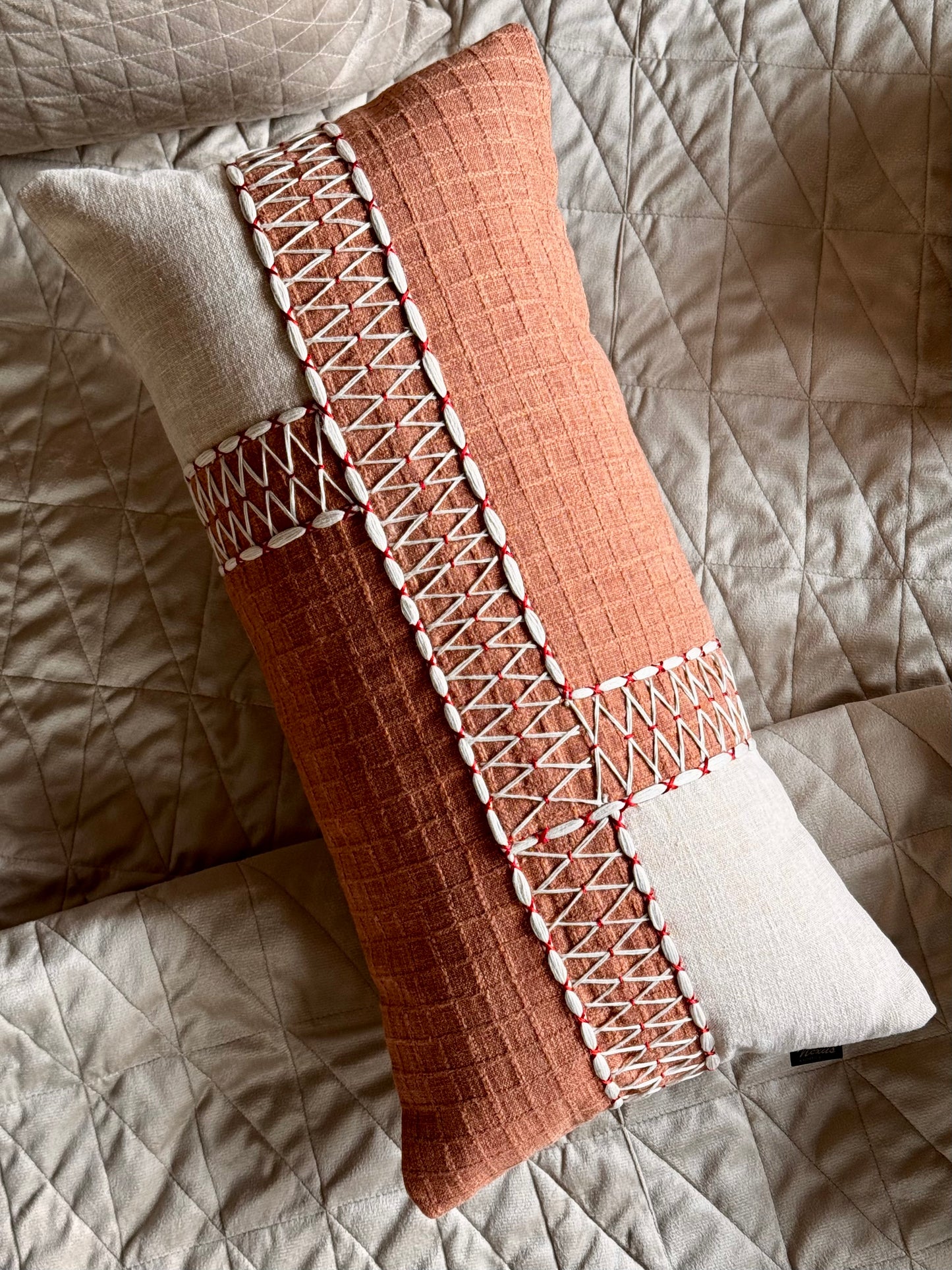 The Clay & Ivory Lumbar (With Insert)