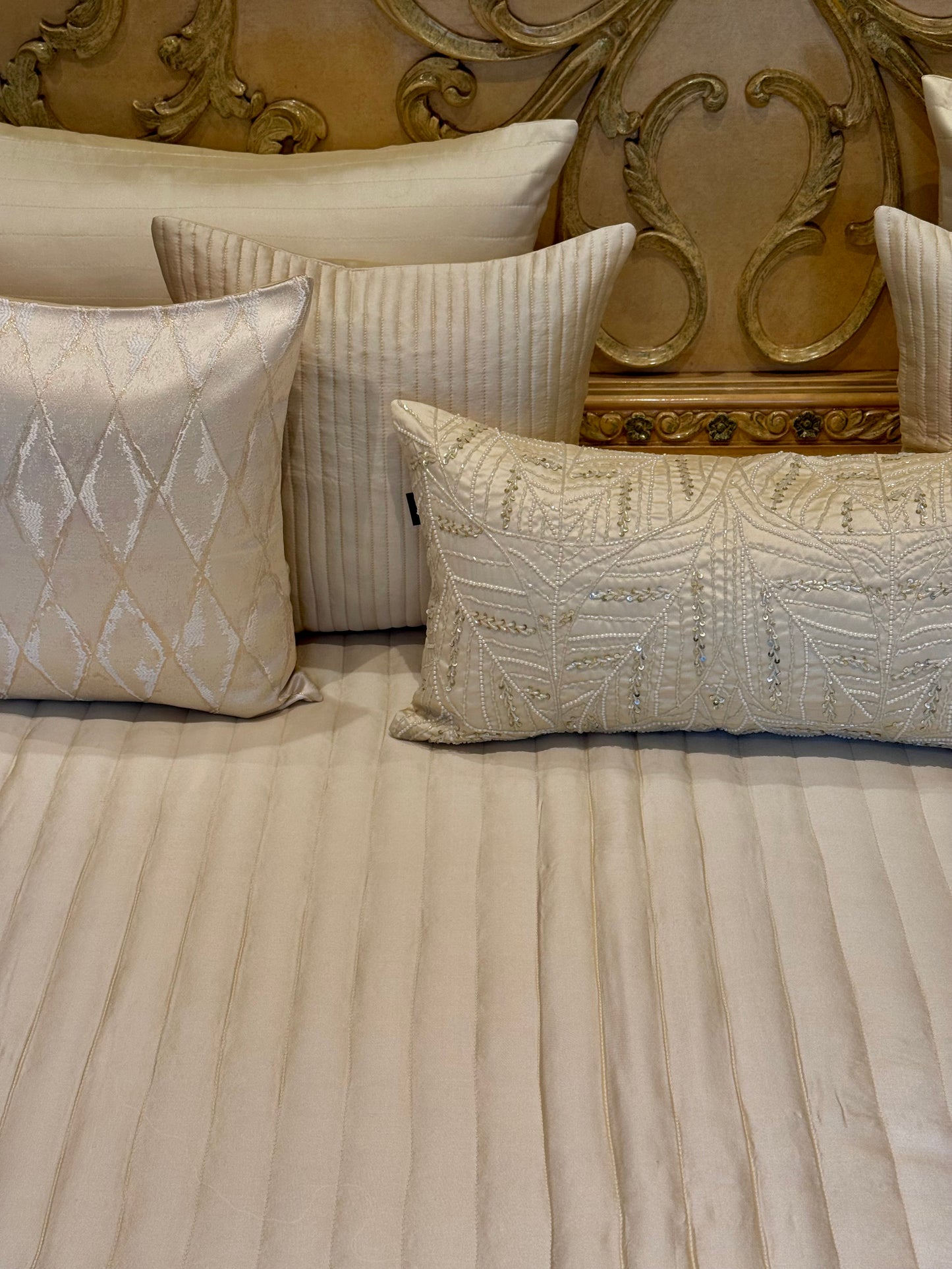 The Ivory Leaf Bedding Set