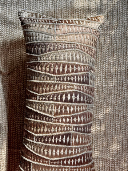 The Beige Azra Lumbar (With Insert)