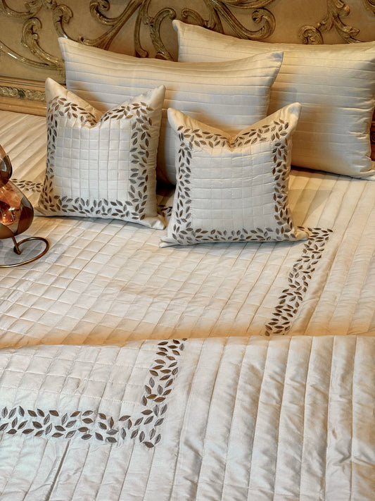 The Ivory Leaflet Bedding Set