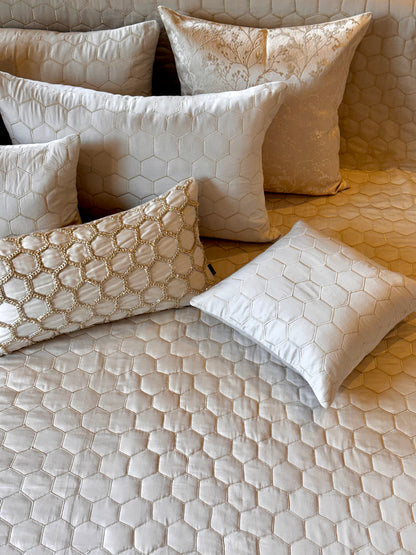 The Butter HoneyComb Bedding Set