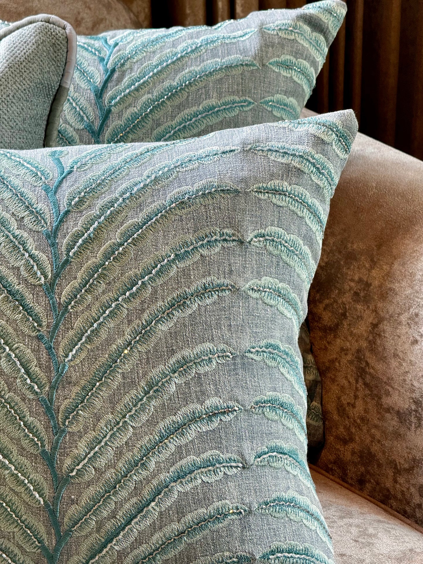 The Aqua Folia Cushion