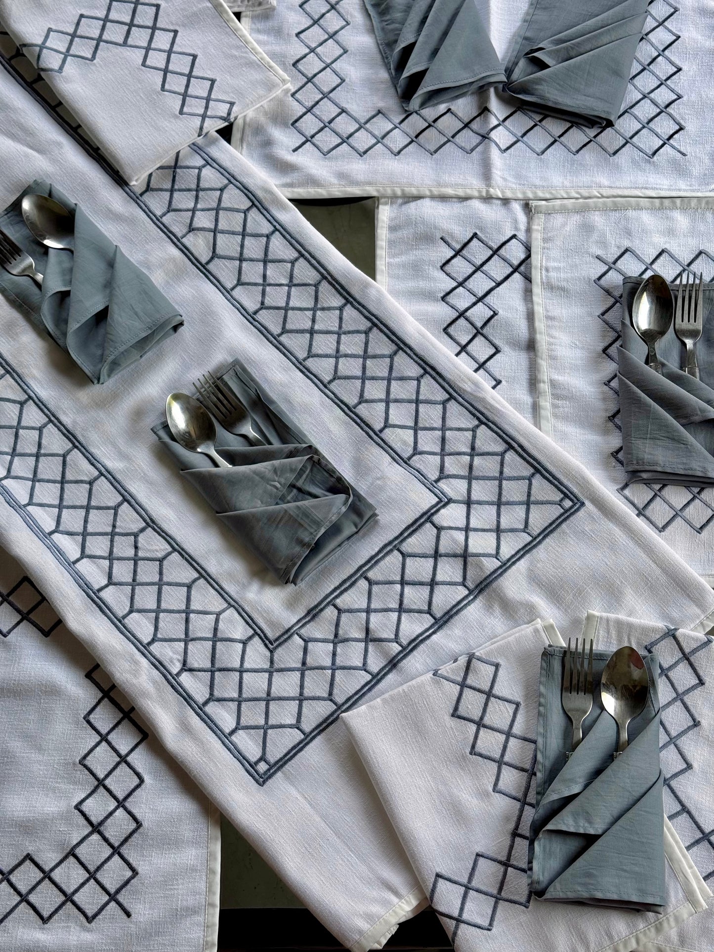 The White Lattice Table Linen Set