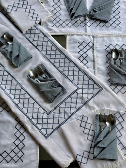 The White Lattice Table Linen Set