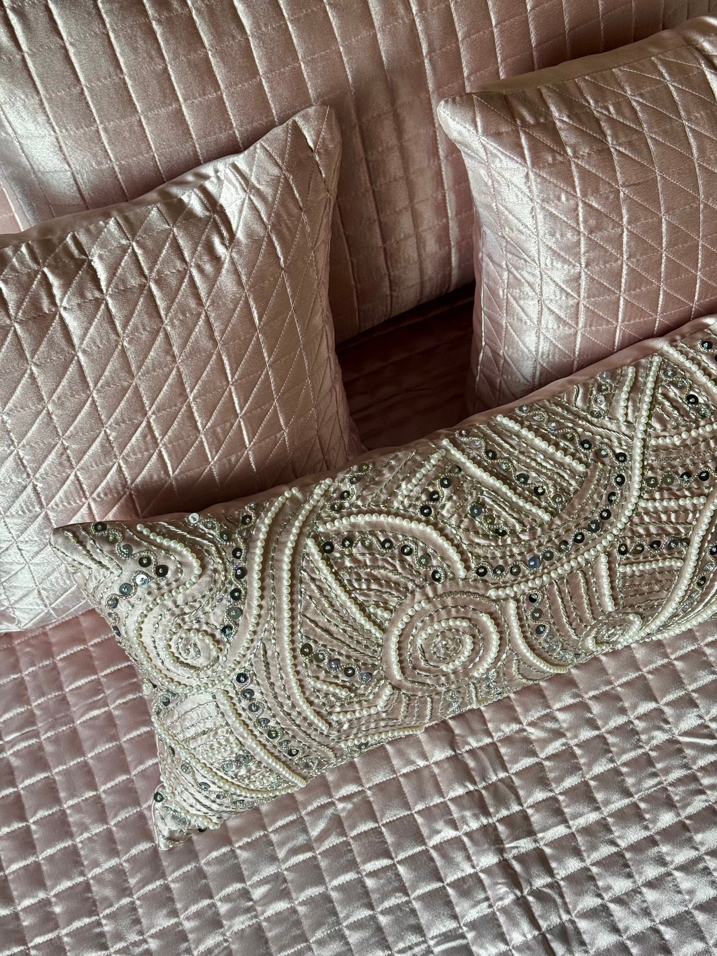 The Blush Pink Cobblestone Bedding Set