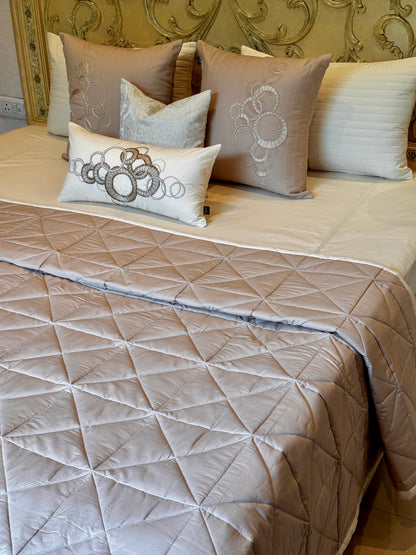 The Oat Pastel Quilt Set